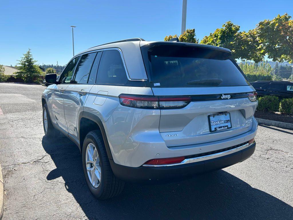new 2025 Jeep Grand Cherokee car, priced at $32,792
