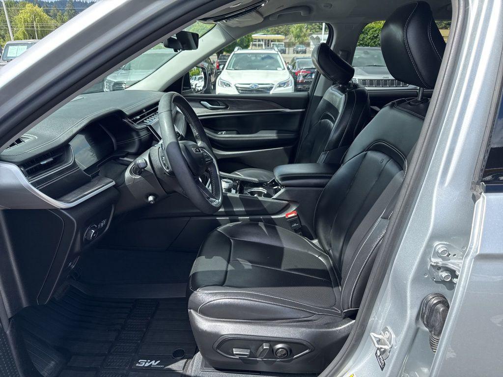 used 2023 Jeep Grand Cherokee L car, priced at $32,800