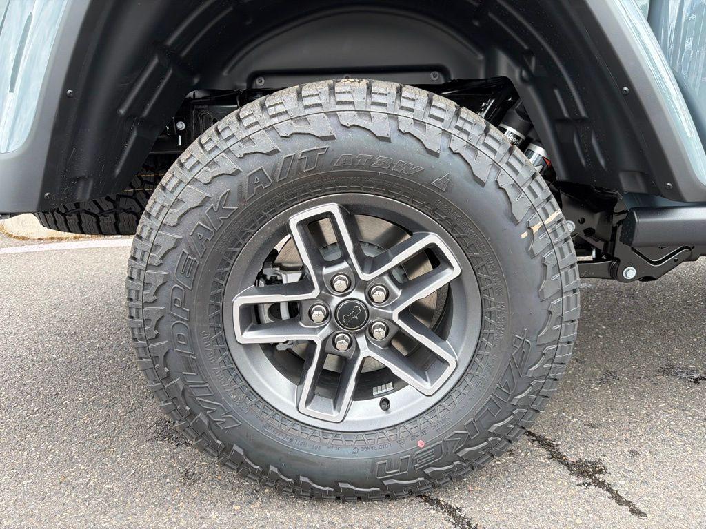 new 2026 Jeep Gladiator car, priced at $48,992
