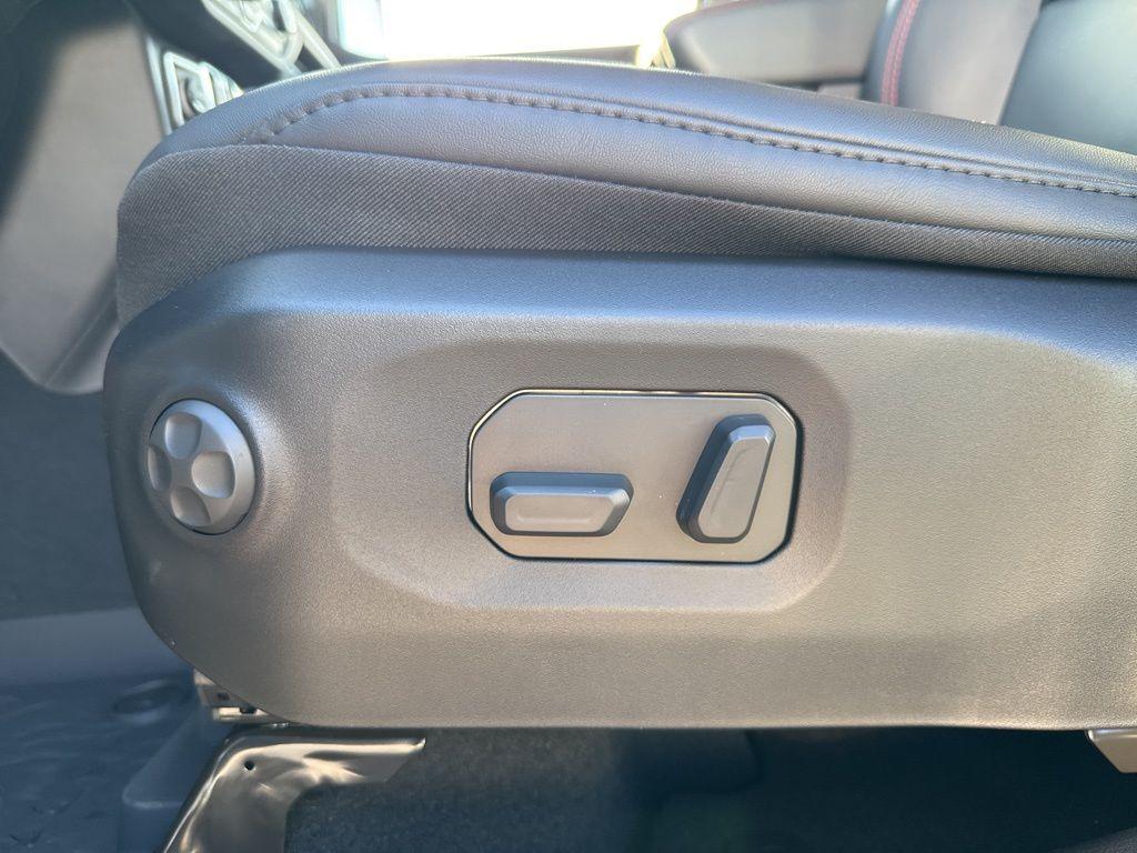 new 2026 Jeep Wrangler car, priced at $53,992