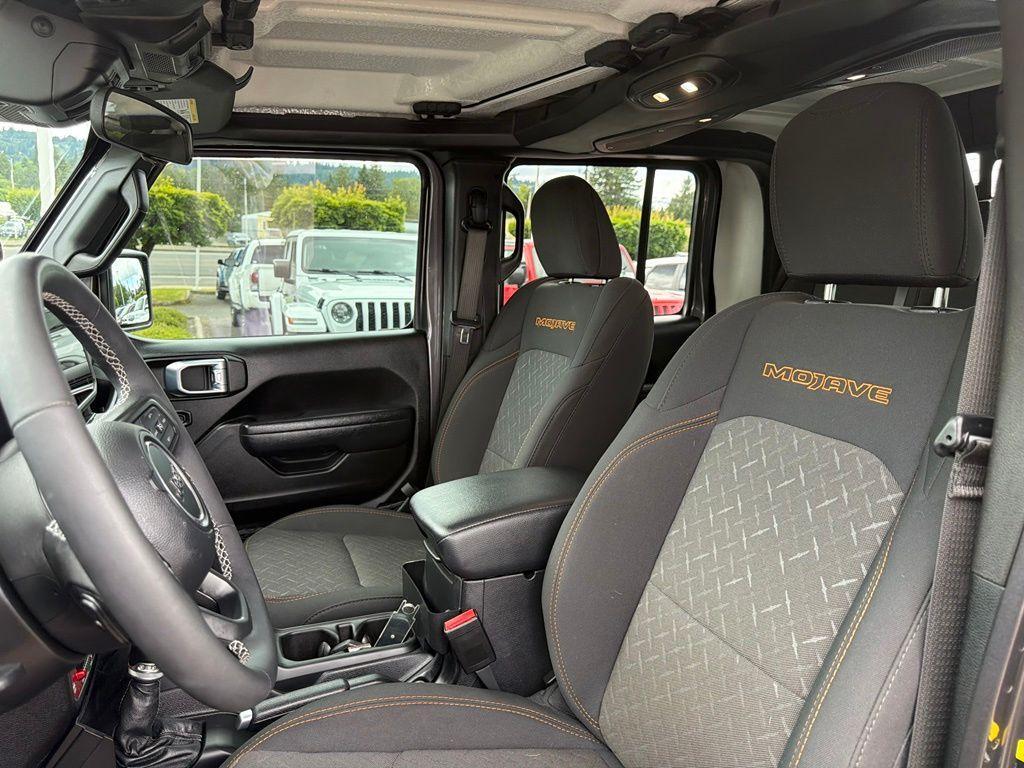 used 2025 Jeep Gladiator car, priced at $43,424
