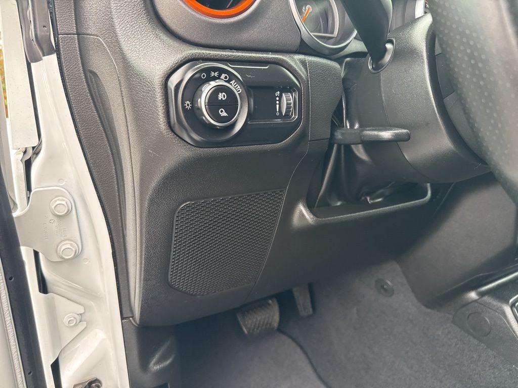 used 2023 Jeep Gladiator car, priced at $36,500