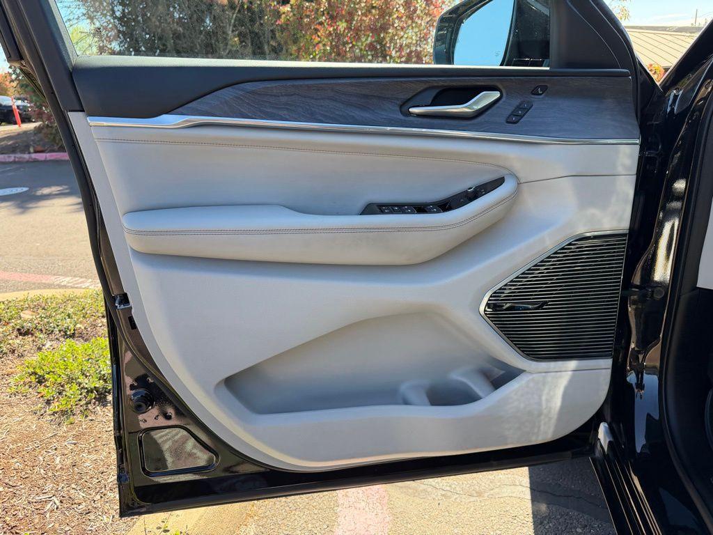 used 2022 Jeep Grand Cherokee L car, priced at $32,300