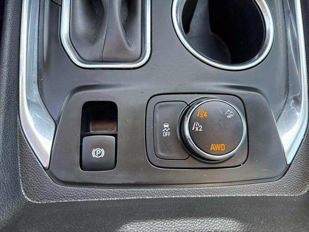 used 2021 Chevrolet Traverse car, priced at $19,990