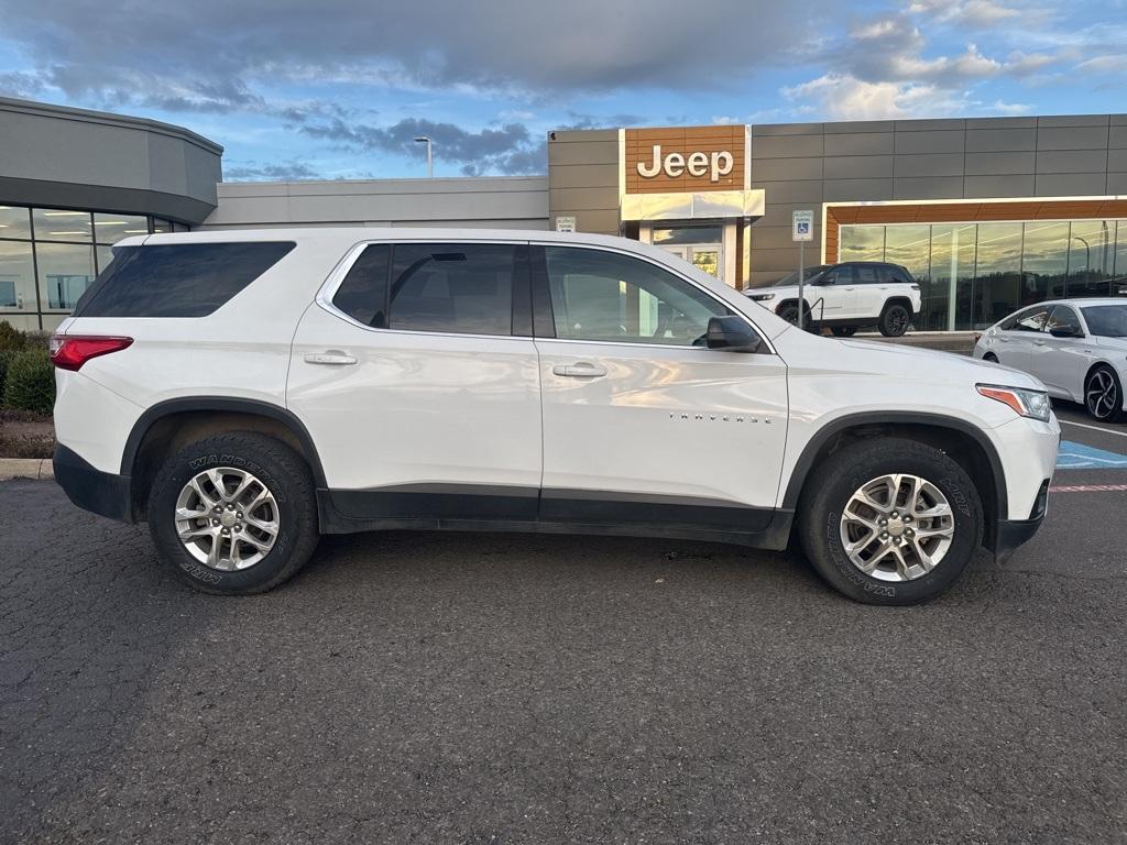 used 2021 Chevrolet Traverse car, priced at $20,900