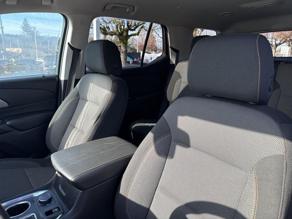 used 2021 Chevrolet Traverse car, priced at $19,990