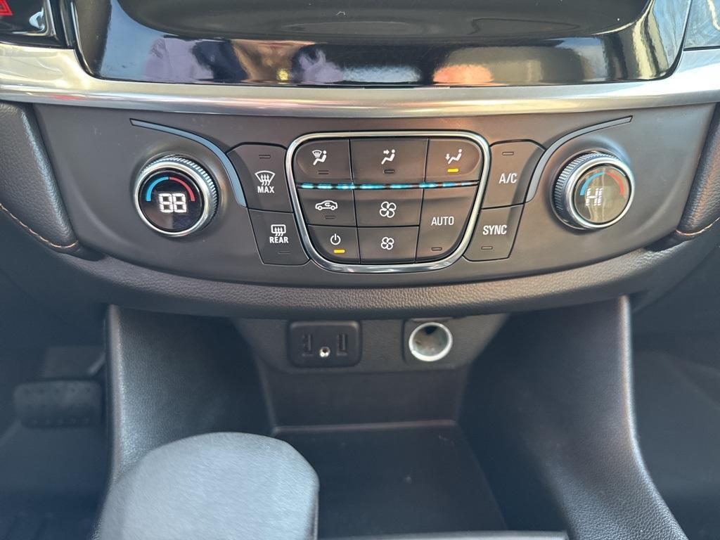 used 2021 Chevrolet Traverse car, priced at $19,990