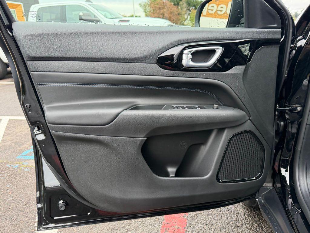 new 2026 Jeep Compass car, priced at $28,992