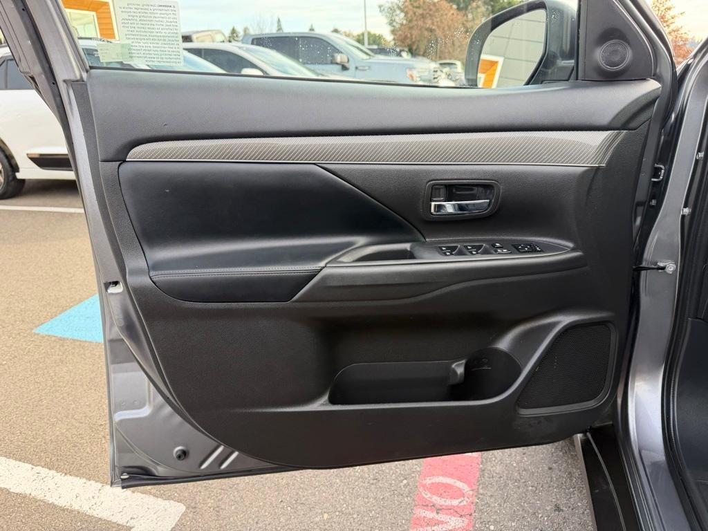 used 2020 Mitsubishi Outlander car, priced at $12,230