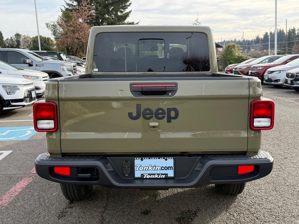 new 2026 Jeep Gladiator car, priced at $46,492