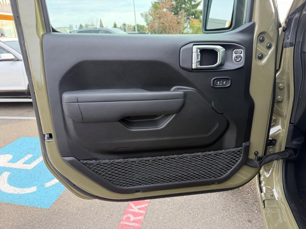 new 2026 Jeep Gladiator car, priced at $46,492