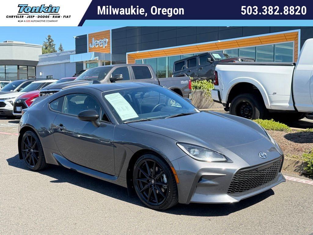used 2024 Toyota GR86 car, priced at $31,990