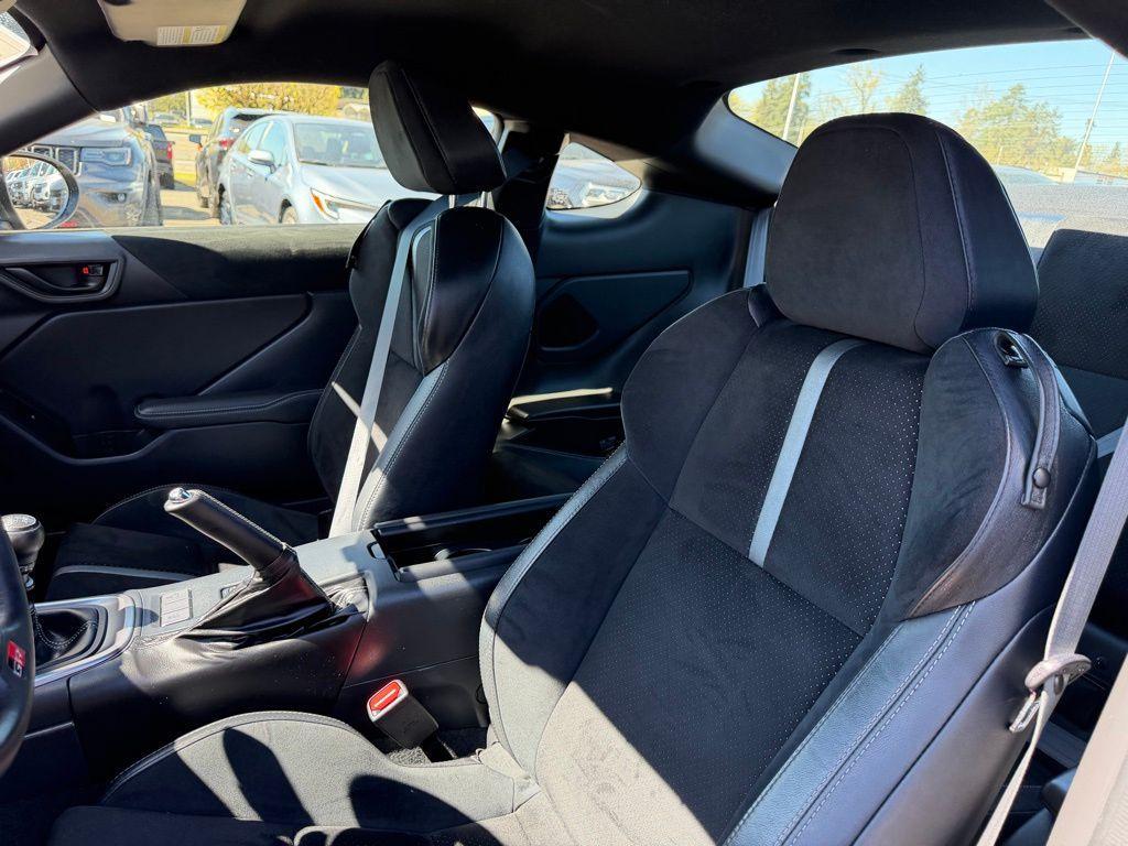 used 2024 Toyota GR86 car, priced at $31,990