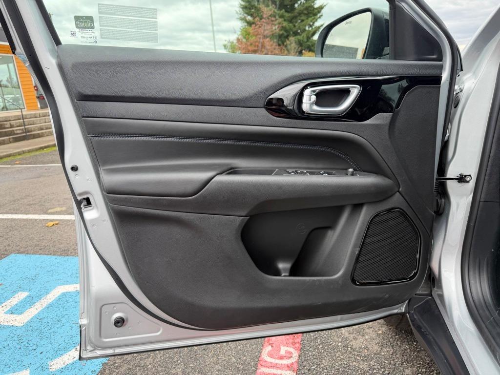 new 2026 Jeep Compass car, priced at $26,992