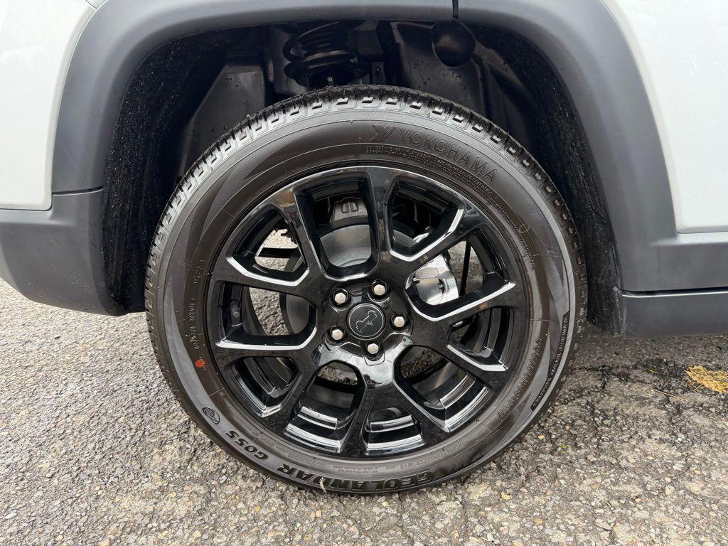 new 2026 Jeep Compass car, priced at $26,992