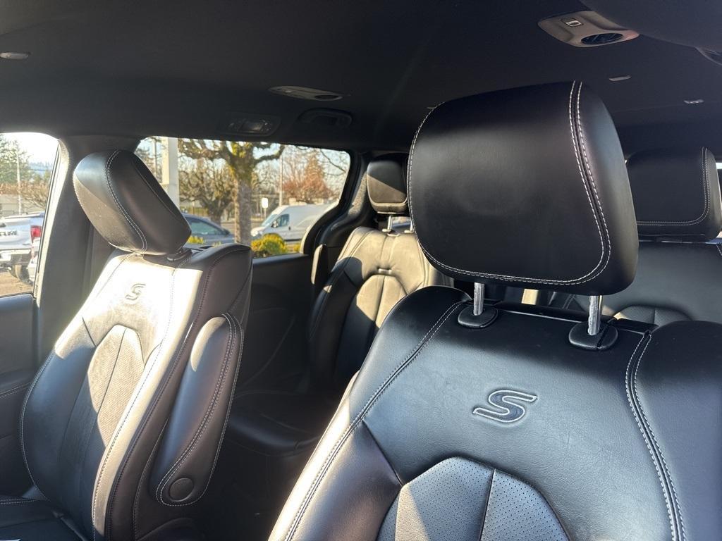 used 2023 Chrysler Pacifica Hybrid car, priced at $29,490