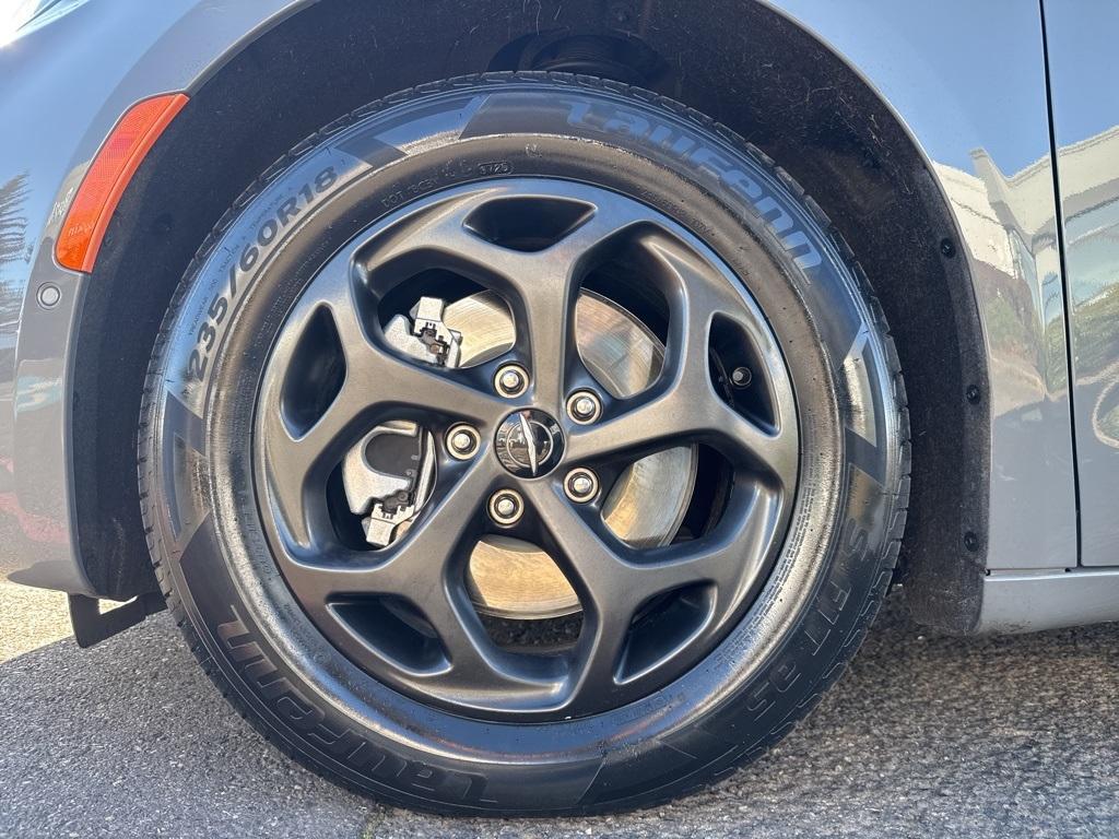 used 2023 Chrysler Pacifica Hybrid car, priced at $29,490