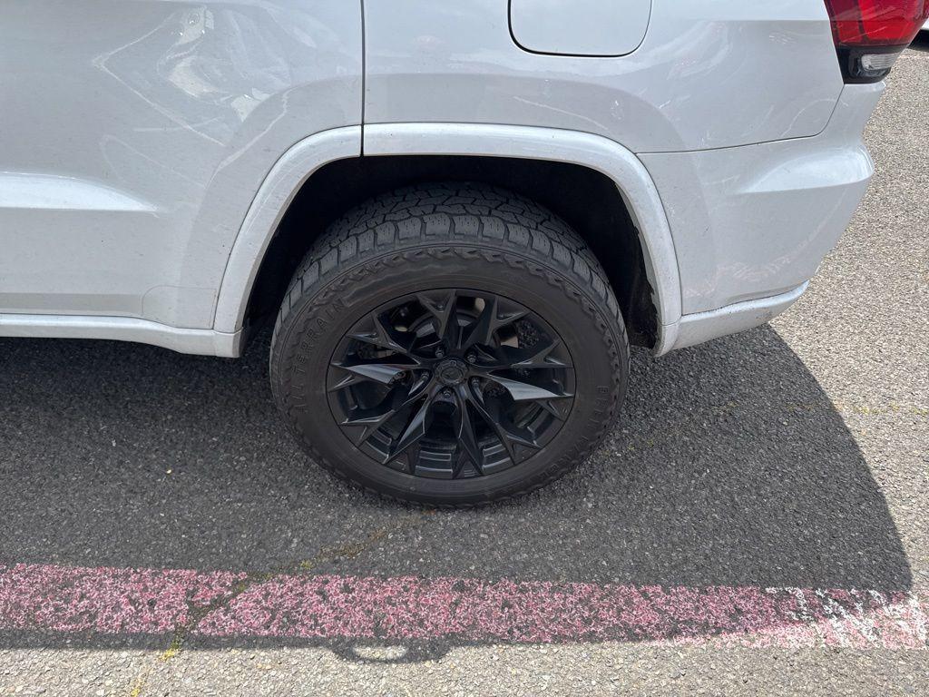 used 2018 Jeep Grand Cherokee car, priced at $18,981