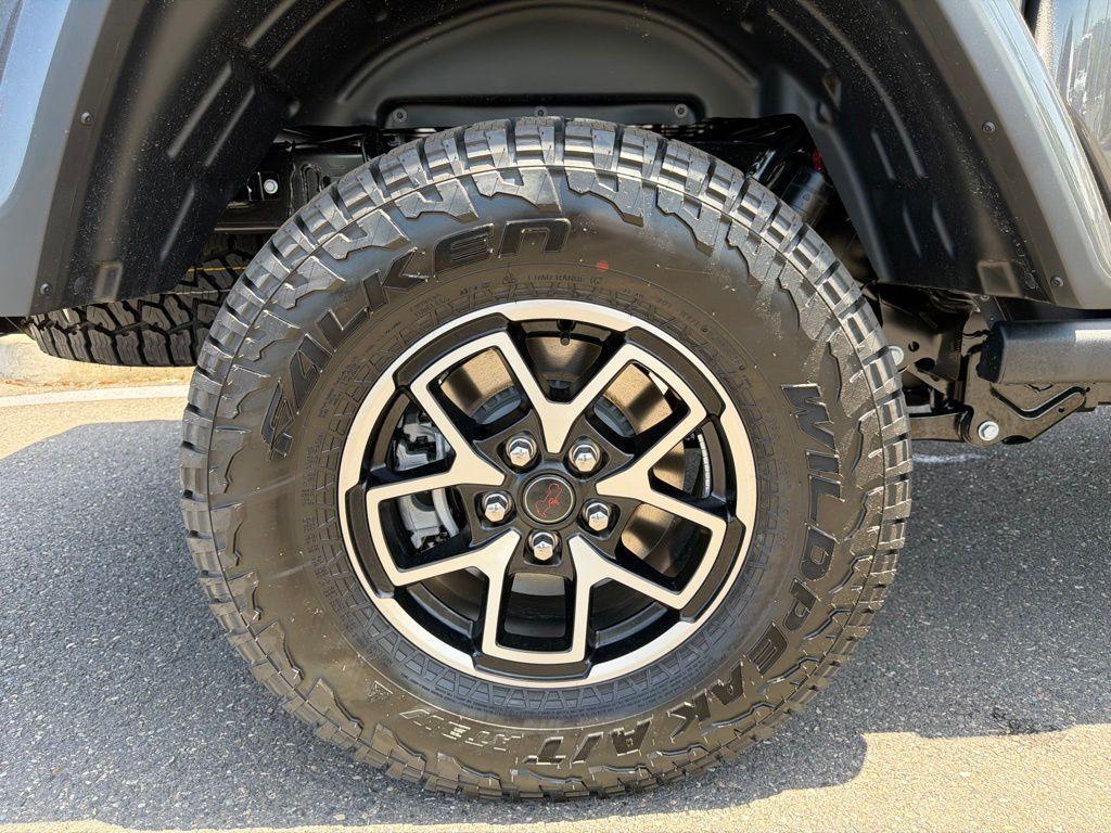 new 2026 Jeep Gladiator car, priced at $59,470