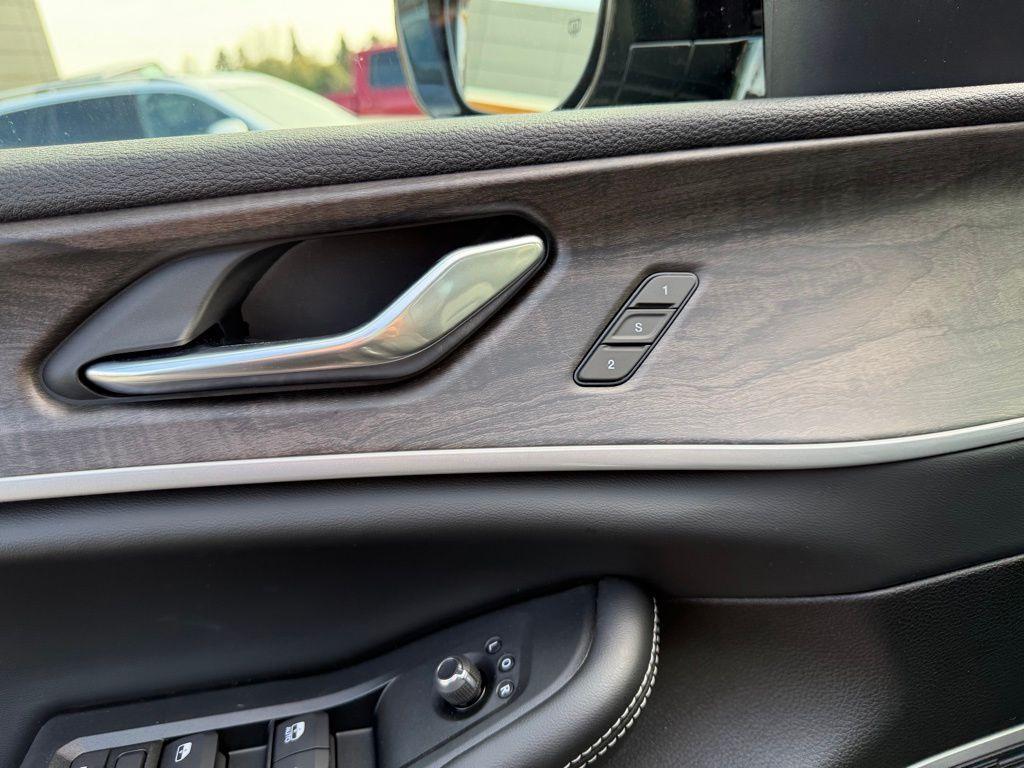 new 2026 Jeep Grand Cherokee car, priced at $46,492