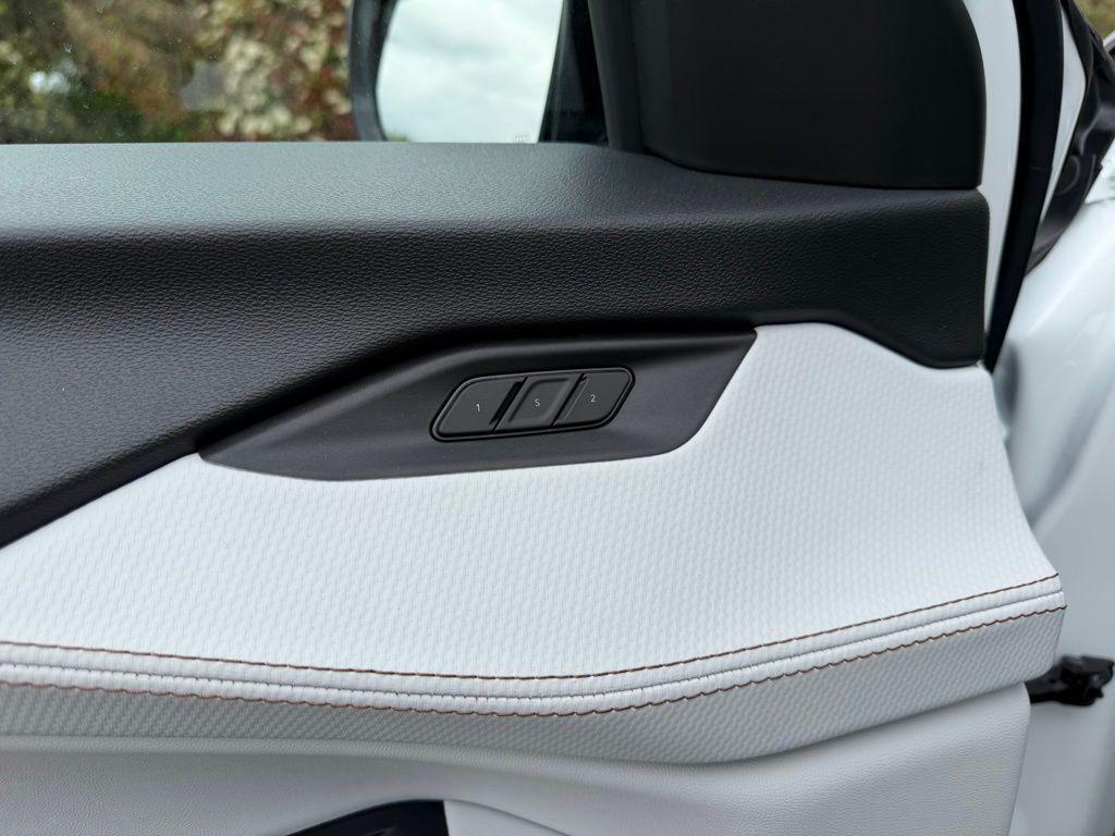 new 2026 Jeep Cherokee car, priced at $40,492