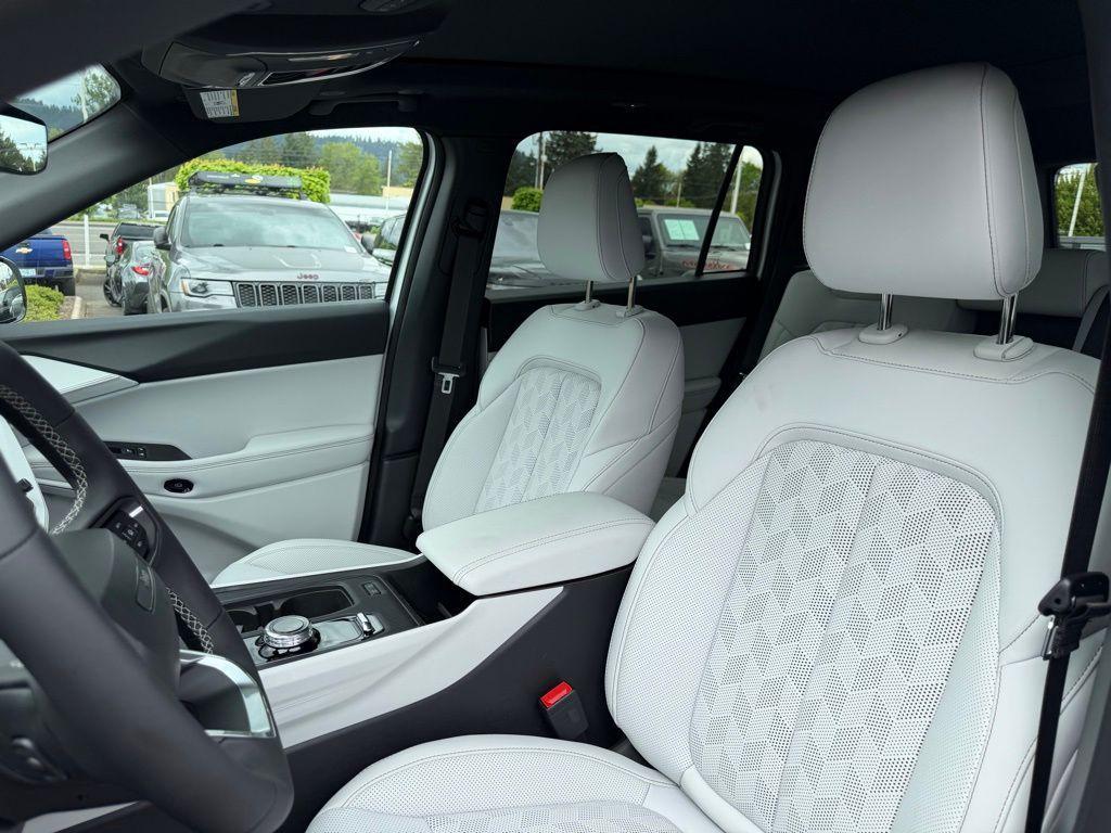 new 2026 Jeep Cherokee car, priced at $40,492
