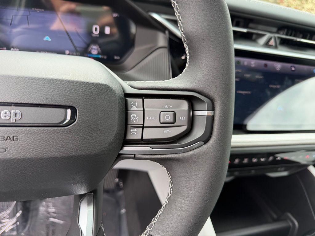 new 2026 Jeep Cherokee car, priced at $40,492