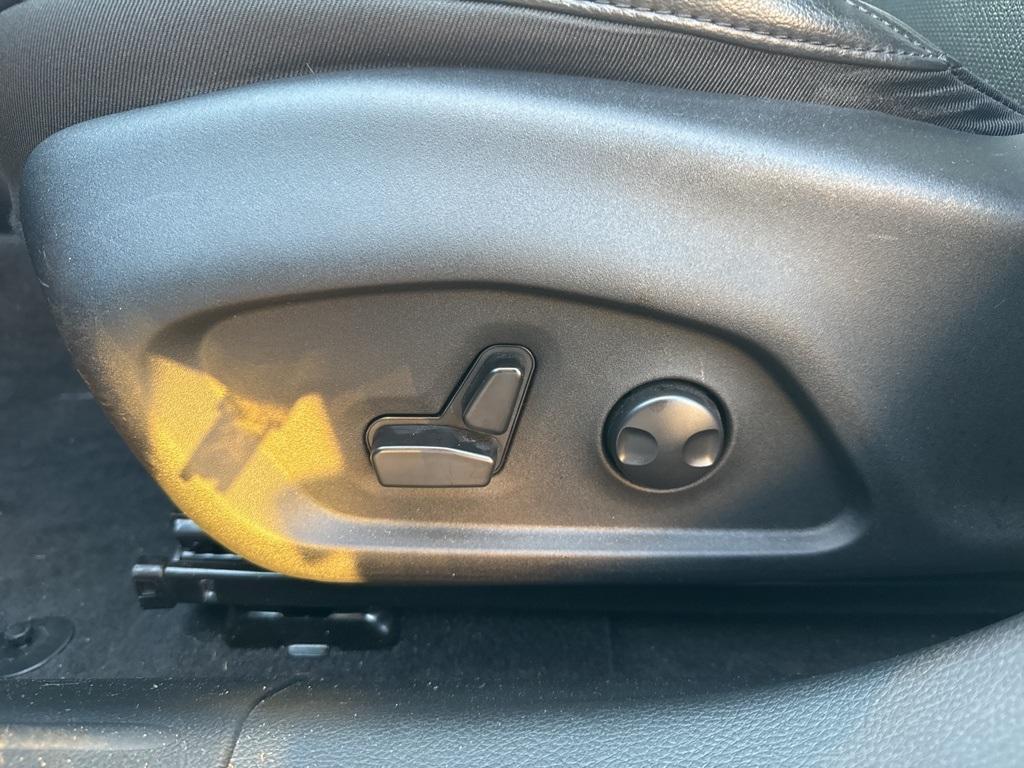 used 2023 Jeep Compass car, priced at $24,290