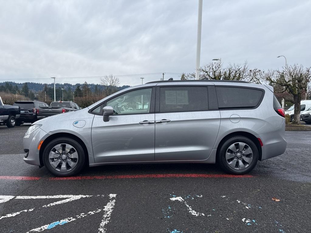 used 2018 Chrysler Pacifica Hybrid car, priced at $20,663