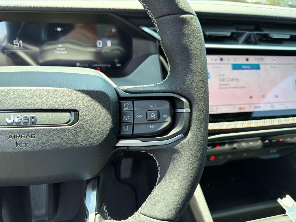 new 2026 Jeep Cherokee car, priced at $41,310