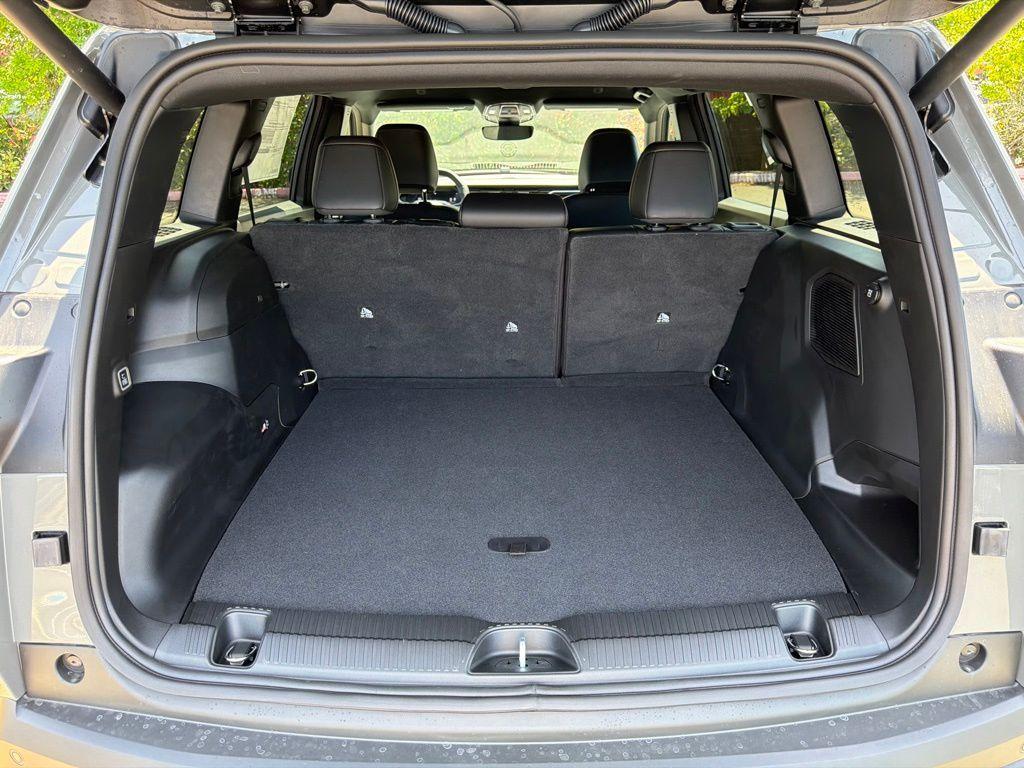 new 2026 Jeep Cherokee car, priced at $41,310