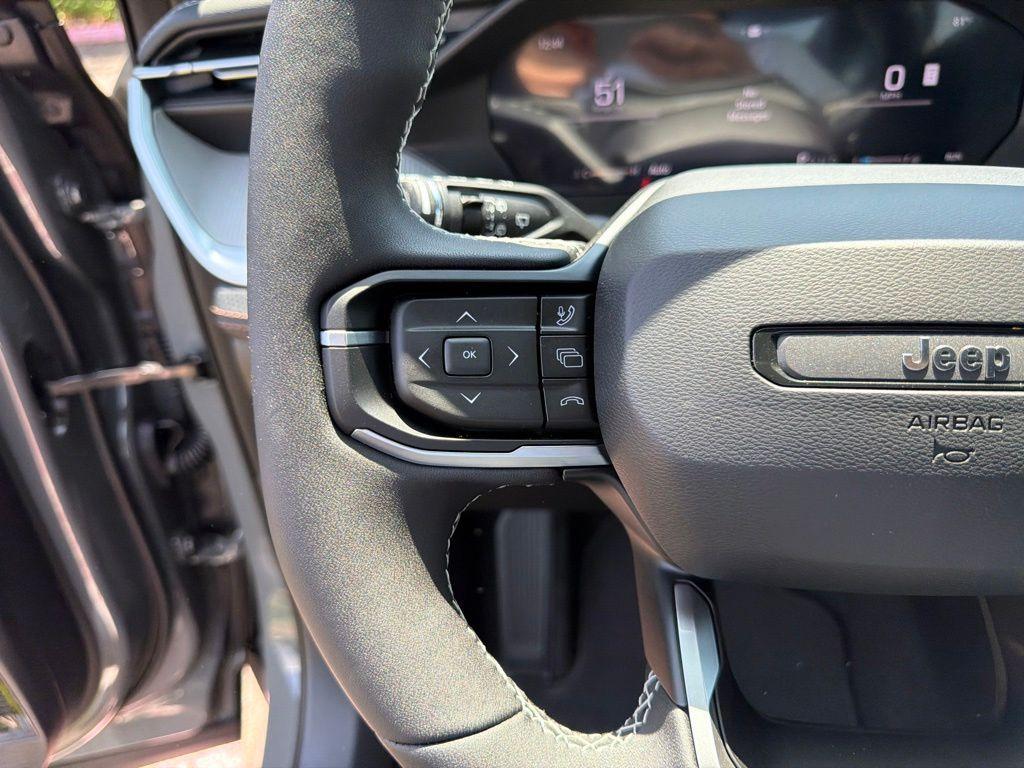 new 2026 Jeep Cherokee car, priced at $41,310