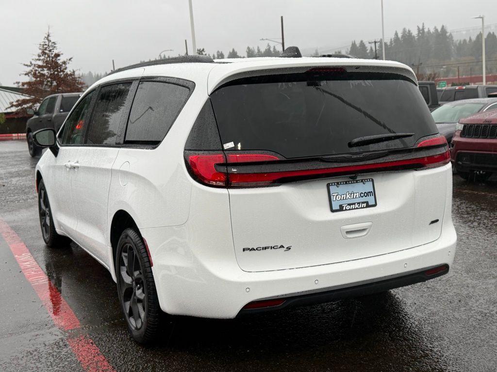 new 2026 Chrysler Pacifica car, priced at $50,845