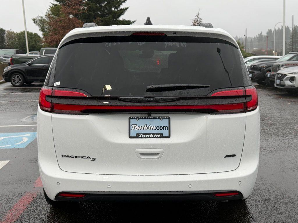 new 2026 Chrysler Pacifica car, priced at $50,845