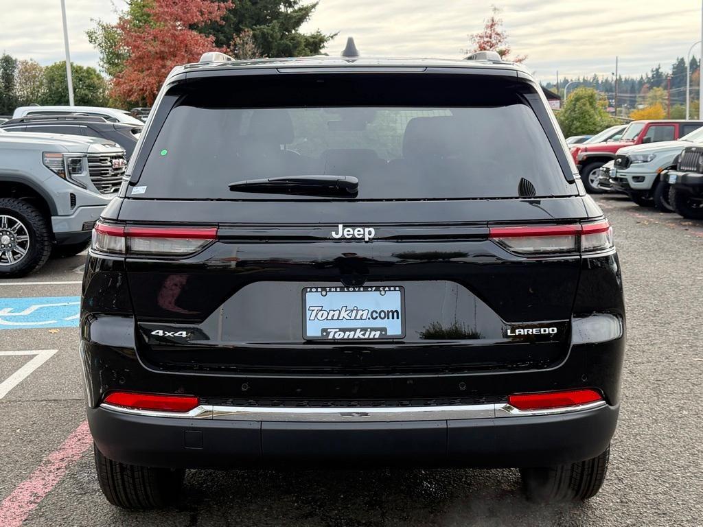 new 2025 Jeep Grand Cherokee car, priced at $35,492