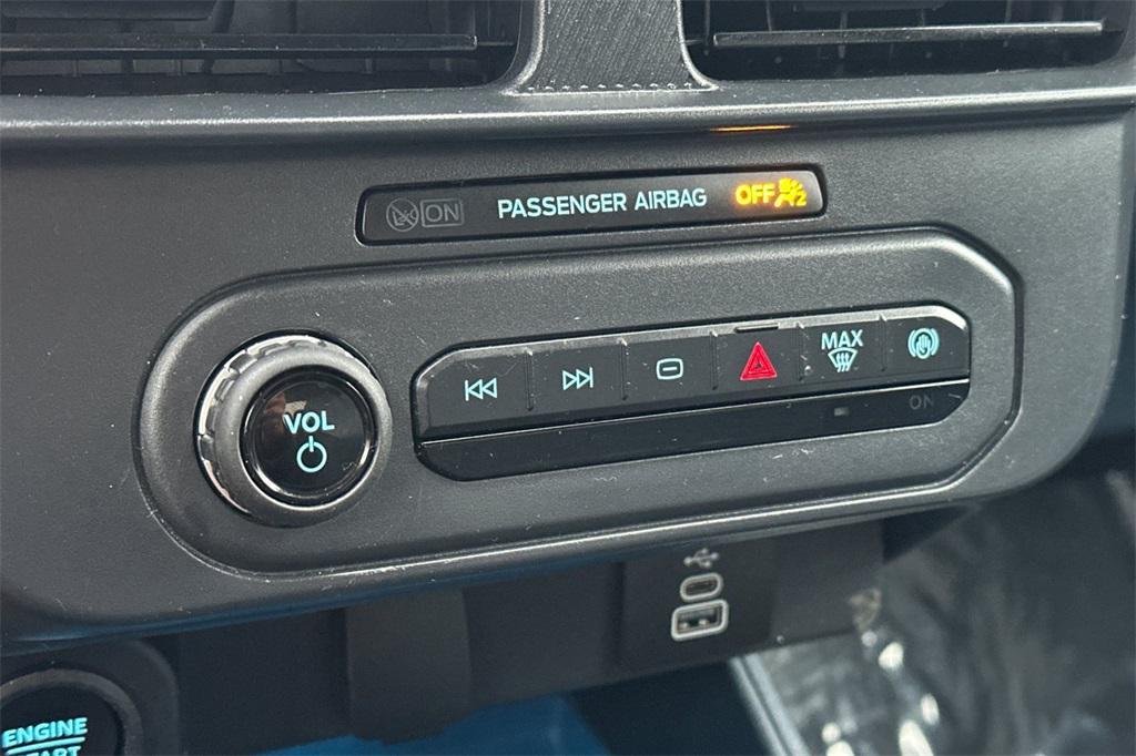 new 2025 Ford Maverick car, priced at $33,740