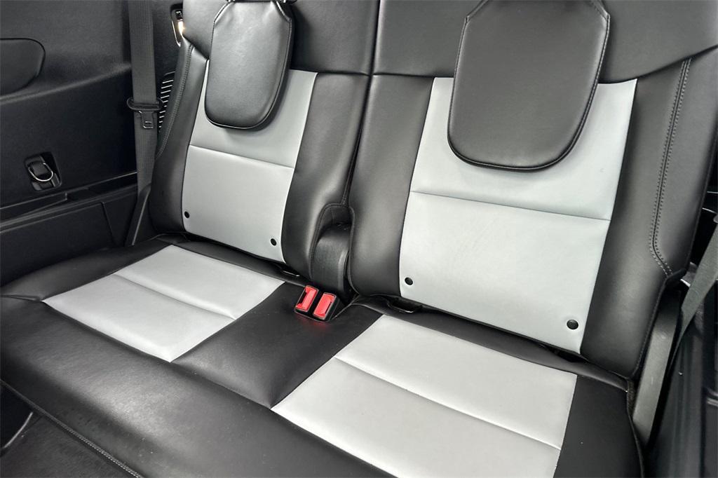 used 2022 Ford Explorer car, priced at $28,037