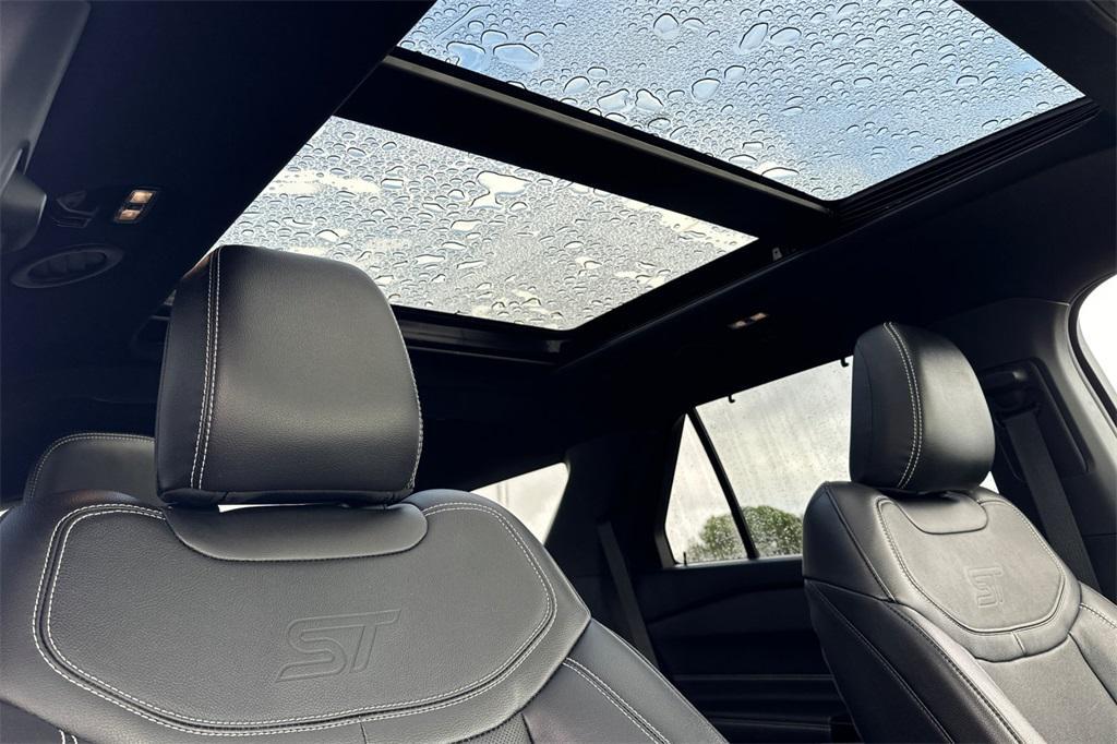 used 2024 Ford Explorer car, priced at $43,811