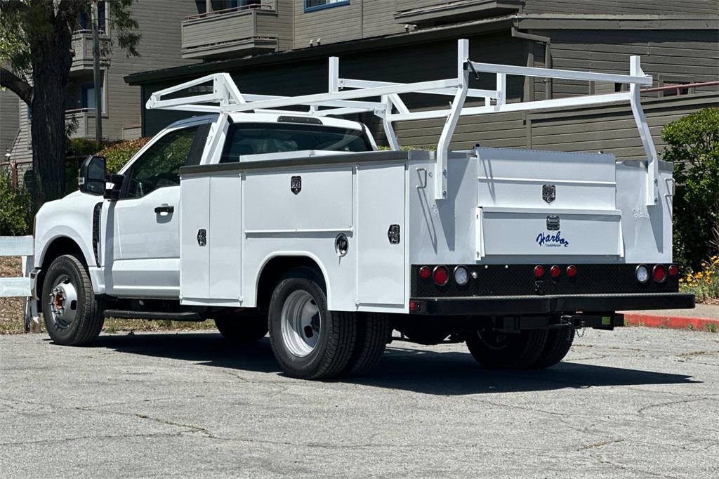 new 2025 Ford F-350 car, priced at $51,870