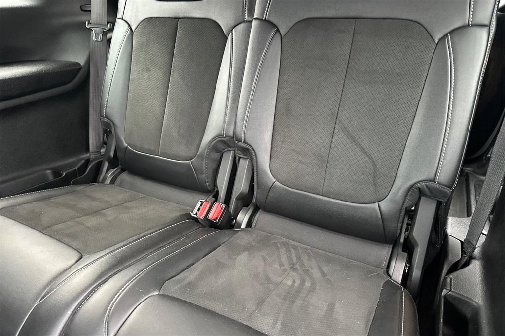 used 2022 Jeep Grand Cherokee L car, priced at $29,977