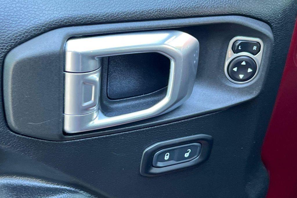 used 2021 Jeep Gladiator car, priced at $33,765