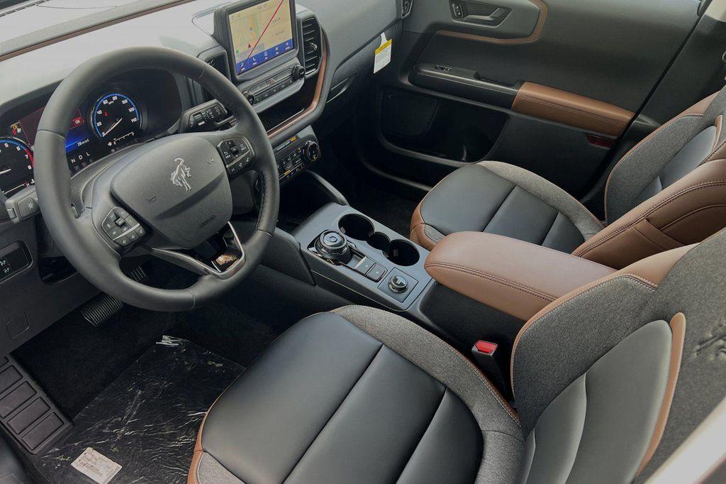 new 2024 Ford Bronco Sport car, priced at $35,953