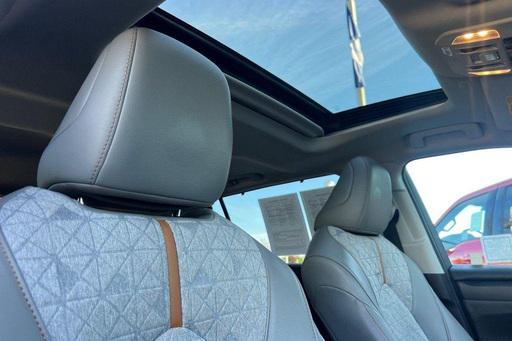 used 2022 Toyota Highlander Hybrid car, priced at $29,991