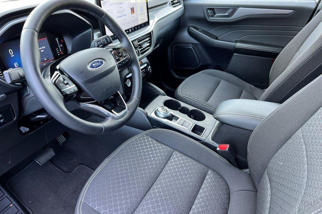 used 2024 Ford Escape car, priced at $22,991