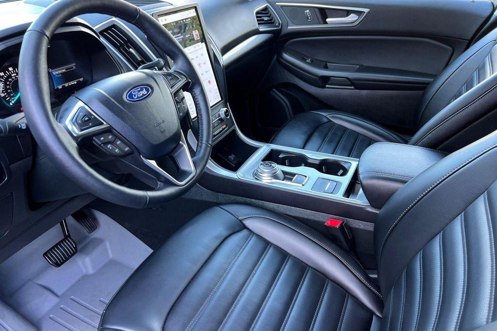 used 2024 Ford Edge car, priced at $26,991