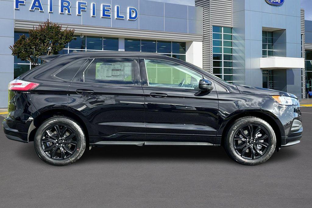 new 2024 Ford Edge car, priced at $35,345