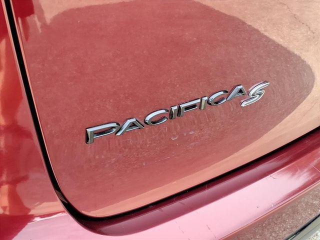 used 2018 Chrysler Pacifica car, priced at $11,889