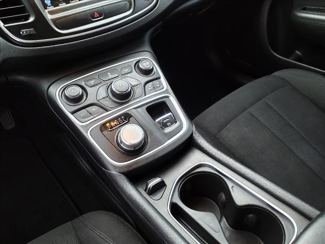 used 2016 Chrysler 200 car