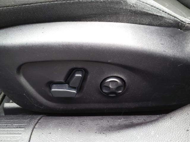 used 2016 Chrysler 200 car