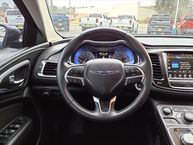 used 2016 Chrysler 200 car